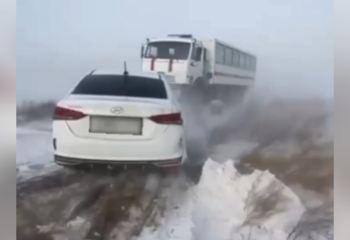 Спасатели вызволили семерых человек из снежного заноса в Карагандинской области