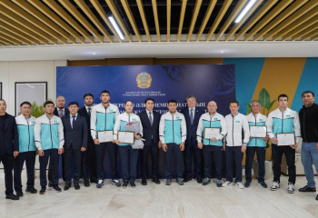 Министр әлем чемпионатында үздік атанған балуандарды марапаттады