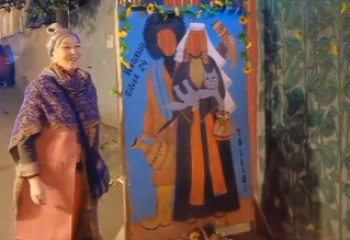 Казашка создала «уголок котиков» в Грузии