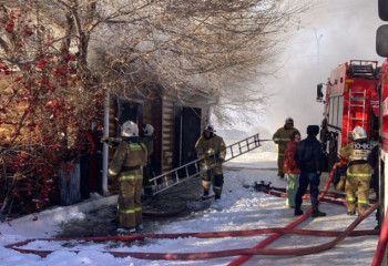 Домик базы отдыха загорелся в Костанайской области