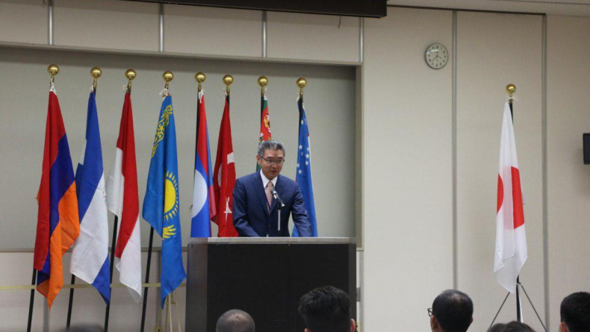  Өнеркәсіп және құрылыс министрлігі 