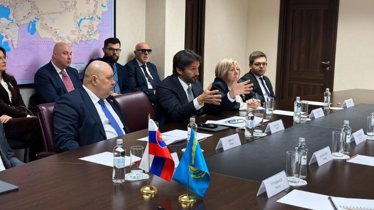  Kazakh Minister of Industry and Construction 