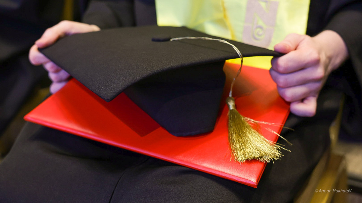  El.kz/ Арман Мухатов 