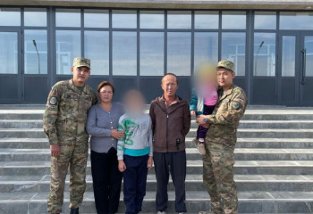 Жизнь трехлетней девочки спасли гвардейцы в Туркестане