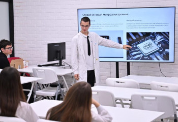 С экономической зоной Татарстана ознакомилась делегация области Абай