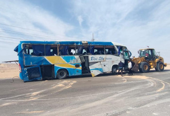 Мысырда қазақстандық туристер мінген автобус аударылды