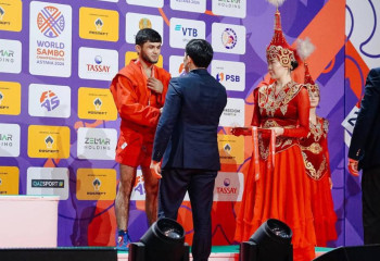 Ербол Мырзабосынов вручил награды победителям и призерам чемпионата мира по самбо