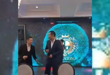 Скромный казахстанский певец-самородок украл сердца женщин всего мира