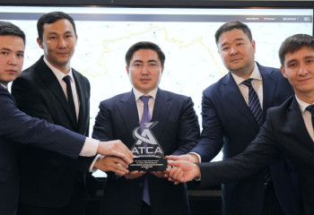 Қазақстан ғалымдары АҚШ-та авиация саласындағы беделді сыйлыққа ие болды