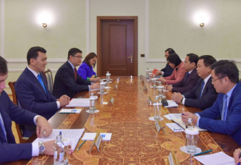 Мемлекеттік кеңесші Вьетнамнан келген делегациямен кездесті