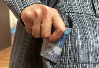 Бюджетные деньги похищали в школах в Актюбинской области