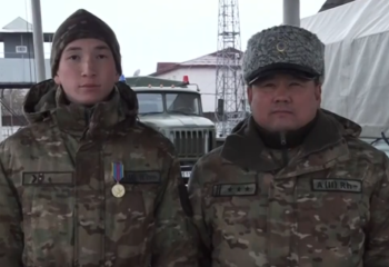 Боец Нацгвардии получил медаль за спасение утопающей