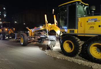 Астанада бір күн ішінде 2000-нан астам жүк көлігімен қар шығарылды