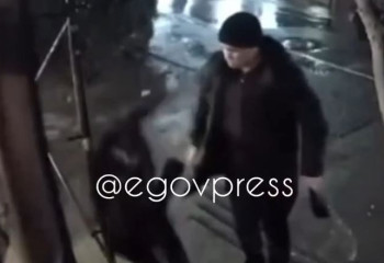 Ақтауда ер адам бұрынғы сүйіктісін ұрып жықты