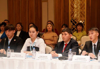 Всемирный день ребенка: детские омбудсмены обсудили безопасность детей в Казахстане