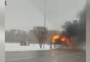 Пожар в автобусе на левом берегу Астаны полностью ликвидирован