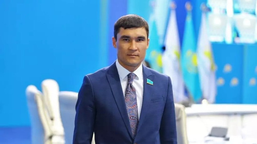  Серік Сәпиевтің парақшасынан 