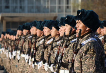 В Вооруженных силах проходят церемонии принятия Военной присяги