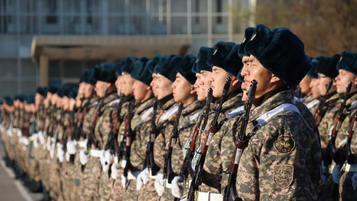 Қарулы күштерде әскери ант қабылдау рәсімдері өтіп жатыр