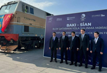 Первый контейнерный поезд из Баку в Сиань отправился по Транскаспийскому маршруту через Казахстан