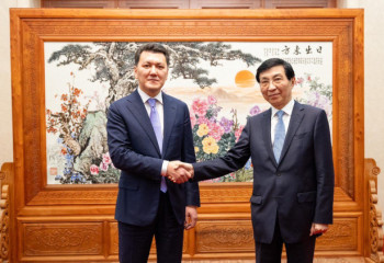 Ерлан Қарин бастаған делегация Қытайдағы кездесулерге қатысты