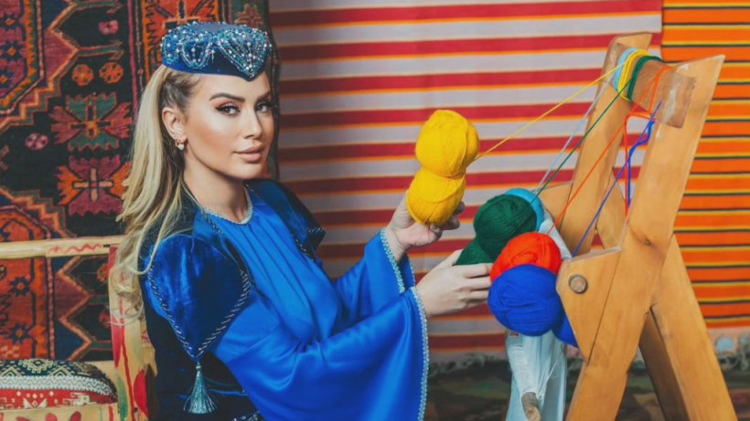  instagram.com/rozazergerli 