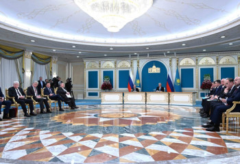 Токаев высказался об устранении торгово-логистических барьеров между Казахстаном и Россией