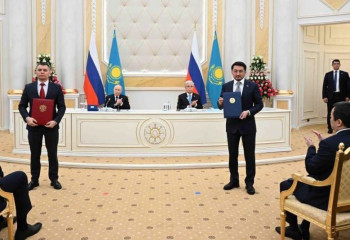 +7 000. Қазақстан мен Ресей телефон кодтарын неге бөлгені анықталды