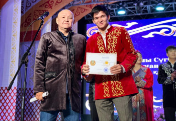 Ақтауда Сүгір Бегендікұлының 130 жылдығына арналған ақындар айтысы өтті