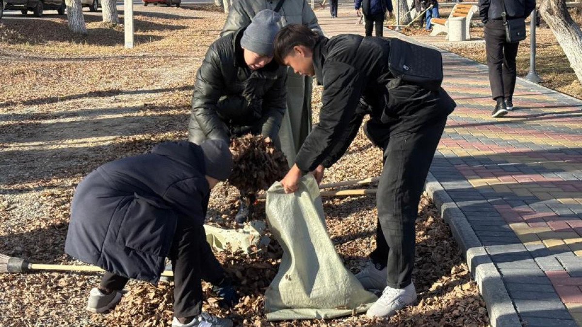  Жетісу облысының әкімдігі 