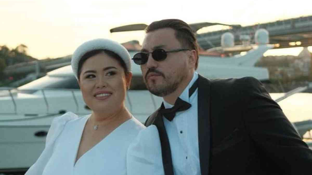  әлеуметтік желіден 