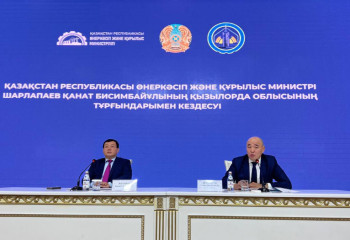 Министр Қанат Шарлапаев Қызылорда тұрғындарымен кездесті