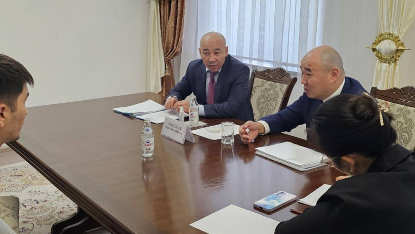  Өнеркәсіп және құрылыс министрлігі 