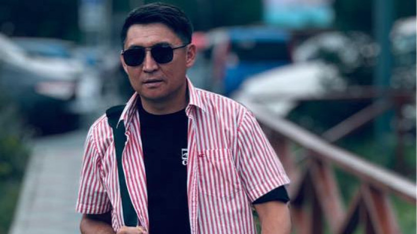  жеке мұрағаттан 