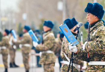 150 солдат присягнули на верность Родине в Конаеве