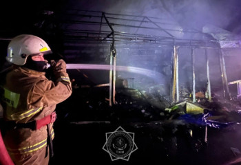 Алматыда көкөніс сататын дүңгіршек өртенді