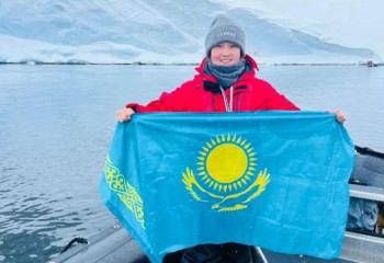 Анель Сытдыкова из Уральска - первая казахстанка, покорившая воды Антарктиды