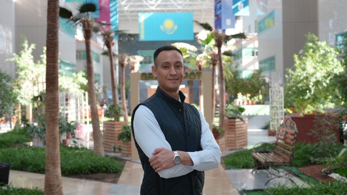  жеке мұрағаттан 