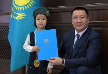 Павлодарлық 6 жасар чемпион қызды Президент құттықтады