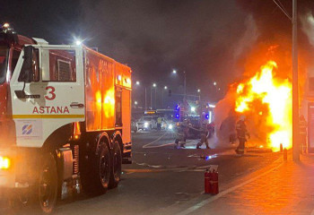 Астанада автобус өртенді
