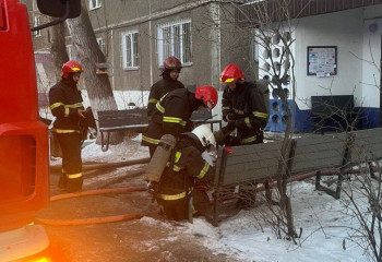 ТЖМ құтқарушылары көпқабатты үйден 9 адамды эвакуациялады