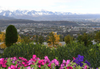 Ерболат Досаев: Алматы возвращает статус города-сада