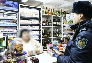 Астанада насвай мен снюс сатқан дүкендерге айыппұл салынды