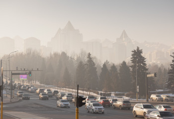 Алматы вошел в рейтинг самых загрязненных крупных городов мира от IQAir