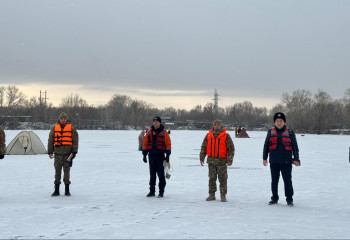 В ВКО состоялся очередной рейд по безопасности на льду