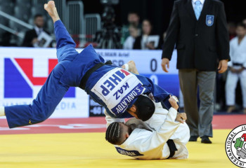 Казахстанские дзюдоисты завершили первый день турнира в Японии