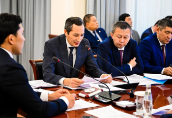 Министр спорт басқармалары басшыларымен жылды қорытындылады