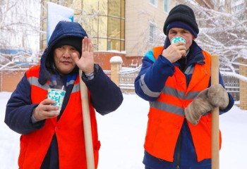 Елордада жастар коммуналдық қызметкерлерге алғыс білдірді