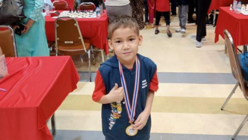  Астана қалалық әкімдігі 