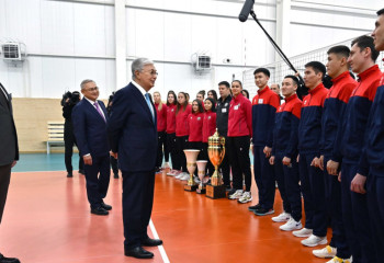 Қасым-Жомарт Тоқаев «Жетісу» волейбол клубының жай-күйімен танысты